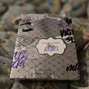 Victoria's Secret Tease Rebel Eau de Parfum  1.7oz